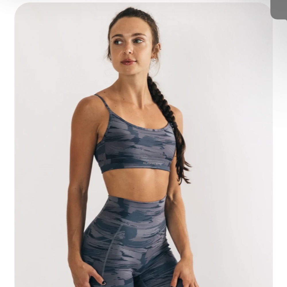 Alphalete Surface Camo Sports Bra Blue